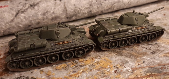 Die fertigen Italeri 7523 "T-34/76"